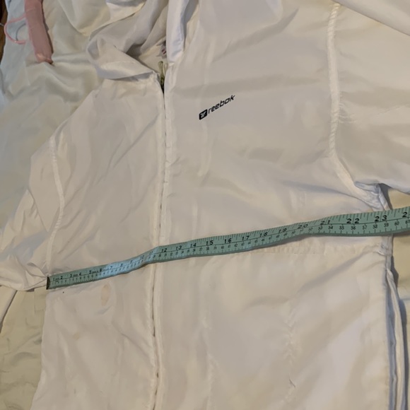 Jacket, hooded, White with mesh lining and Navy trimmed bottom and sleeves,  L. - Picture 3 of 11